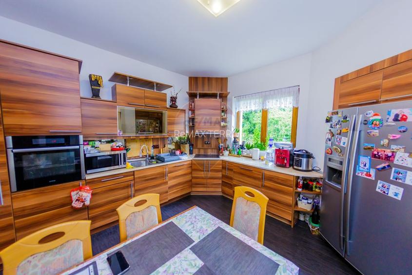 Casa De Vanzare-CEA MAI FRUMOASA PRIVELISTE SPRE BAIA MARE - 10