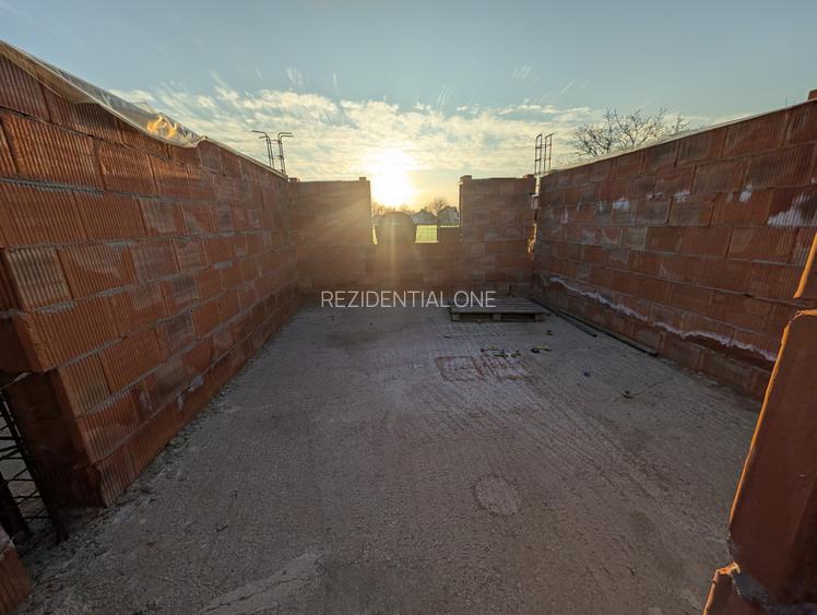 Teren 580m Șerbanesti cu casa in constructie  - 6