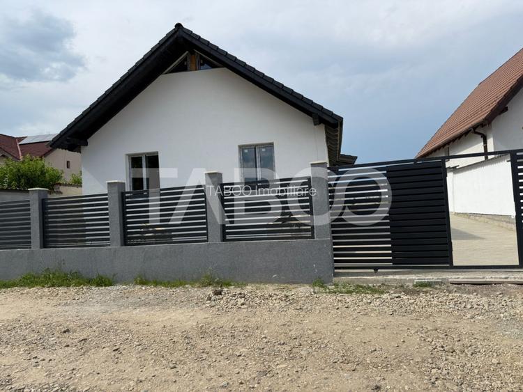 Casa individuala cu 4 camere pe un singur nivel in Sura Mica - 2