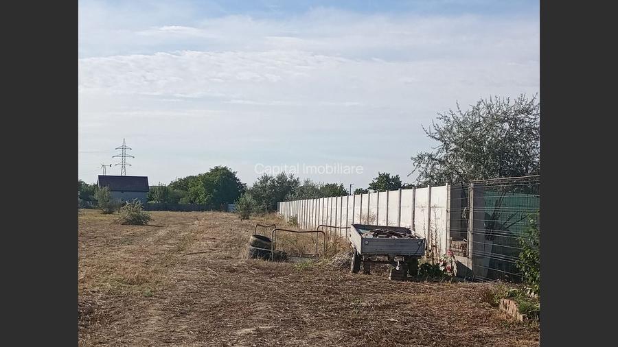 Teren de vânzare – Sat Costi, Zona „Casa cu bunici” -preț special! - 3