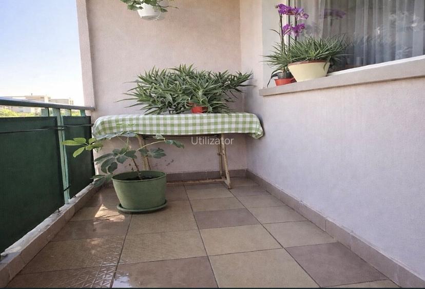 Apartament de vanzare utilat complet renovat - 4