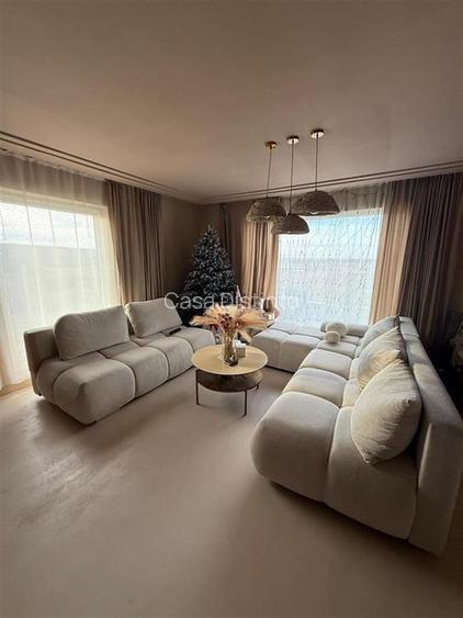 Casa deosebita cu 3 camere 7,5 ari - 11