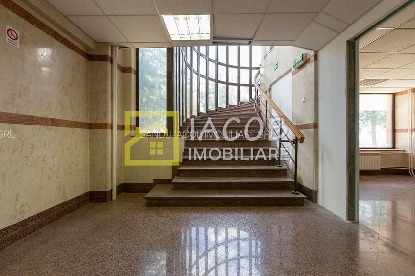 Spatiu comercial P+1, Buhusi, central, jud Bacau - 6