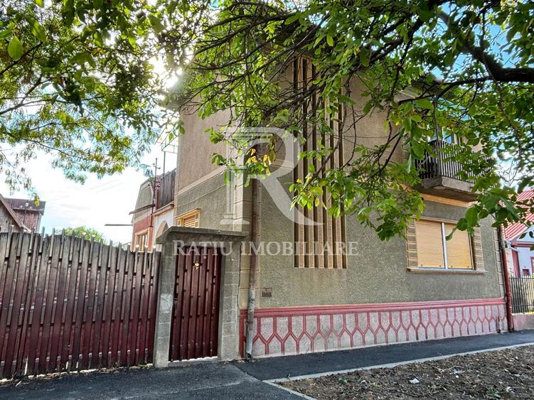 Casă cu etaj în Salonta | 996 mp | Grădină & livadă