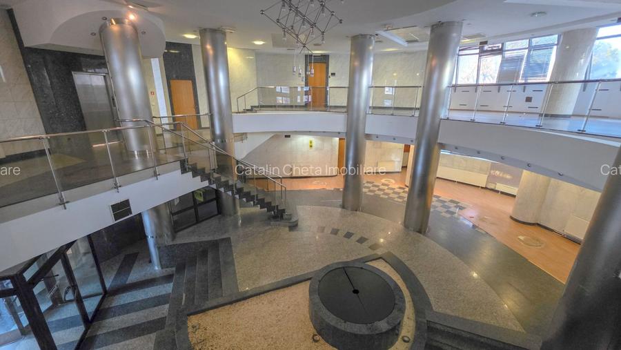 De inchiriat spatiu comercial ultracentral, Piata Revolutiei - Bacau - 4