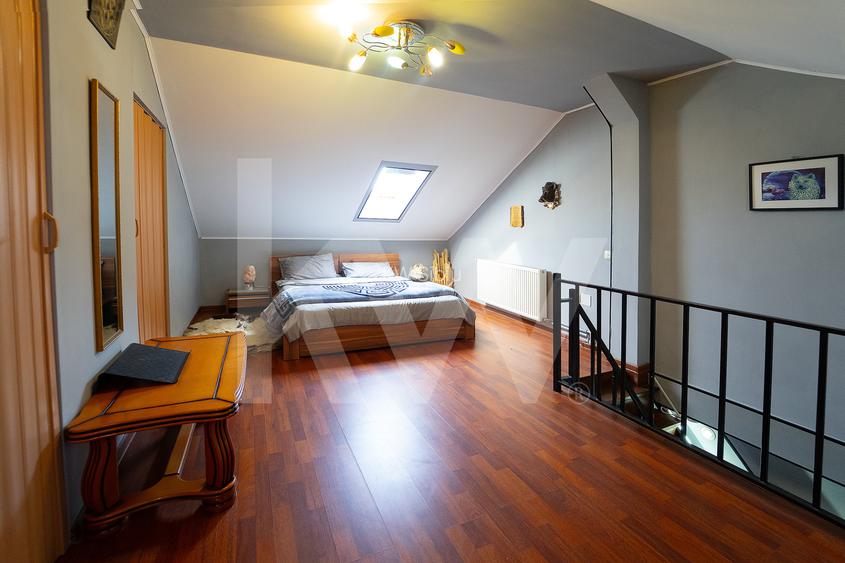 Apartament tip mansarda ,  decomandat , pe 2 niveluri , 92 mp utili - 10