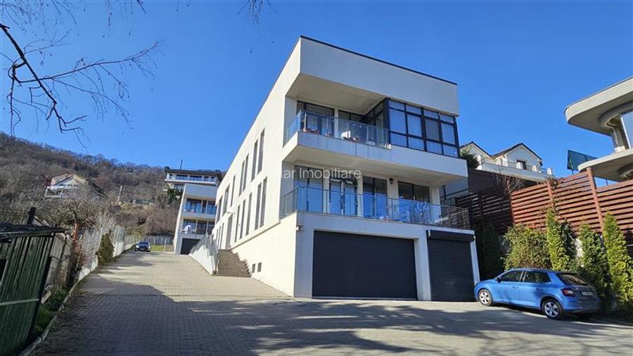 Penthouse cu 3 camere 80mp,2 terase,boxa, Grigorescu, Zona TVR - 15