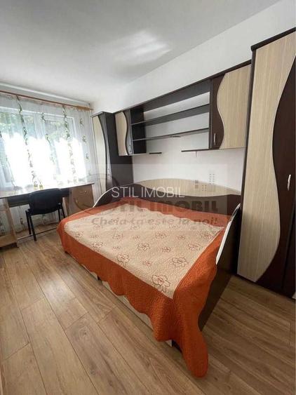 Apartament 3 camere decomandat – Podu Roș- 480 Euro - 4