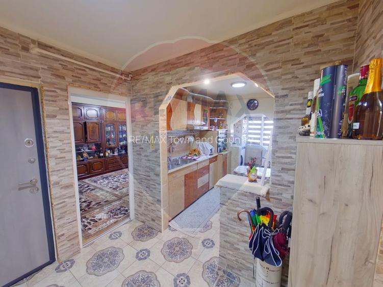 Apartament cu 2 camere de vânzare - 3