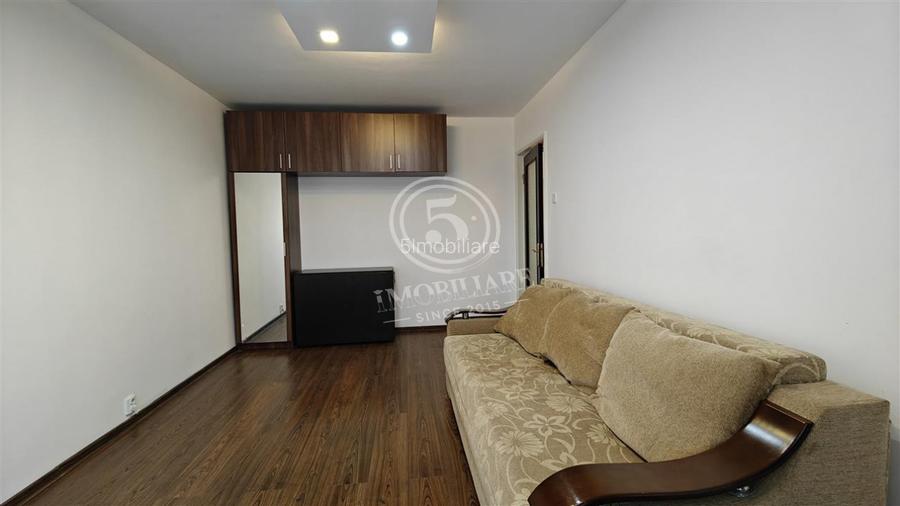 Teiul Doamnei- Apartament 3 camere de Inchiriat - 2