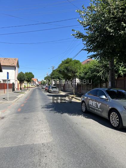 Casa singur in curte cartier Lazaret / Sibiu cu teren de 790 mp - 3