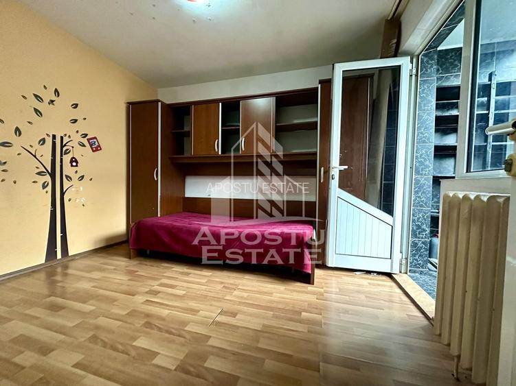 Apartament cu 3 camere, etajul 2, zona Sagului - 3