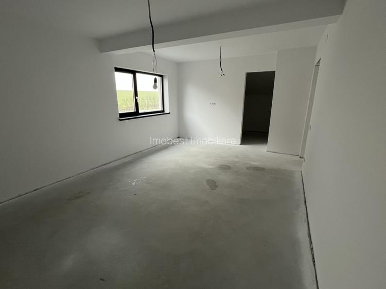 Oportunitate! Vila P+M inalta, 4 camere, independent energetic, Valu lui traian! - 9