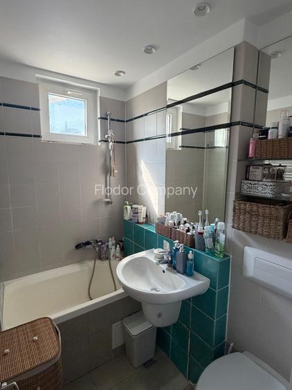 Inchiriere apt 3 cam decomandat, et 2/4, centrala proprie - 12