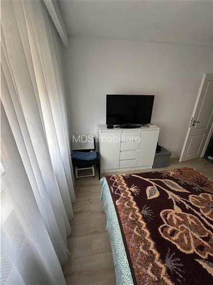 Etaj 1 bloc izolat Aradului tot nou - 4