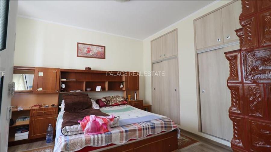 Casa deosebita in V.Lupului - 13