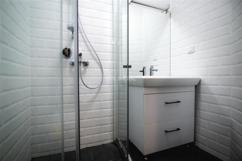 Ap 3 cam, D,74,36 mp, et.2 - Copou - mobilat si utilat 250,000 EUR - 15