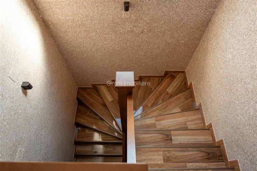 Vila D+P+E cu jaccuzi exterior in Iosia - 26