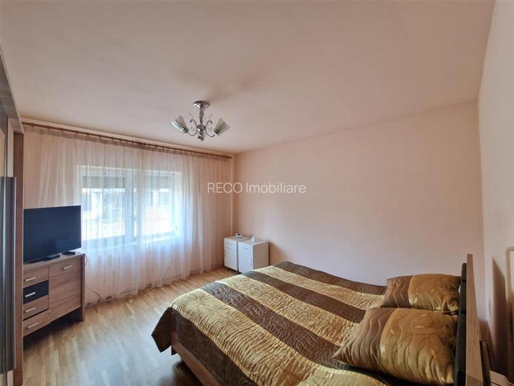 Casa cu 2 camere+living, renovata complet, in Episcopia Bihor - 6