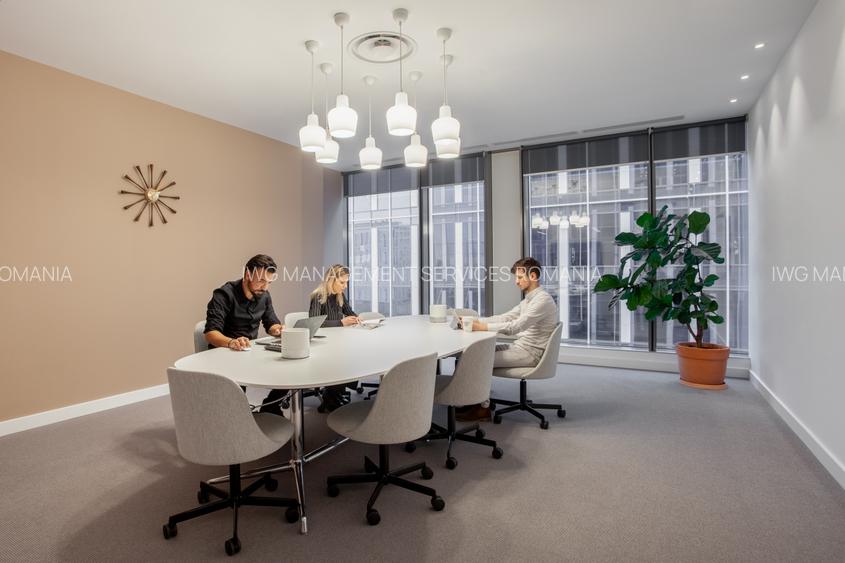 Rezervați un loc de muncă rezervat în colaborare, în Spaces Spaces Expo - 4