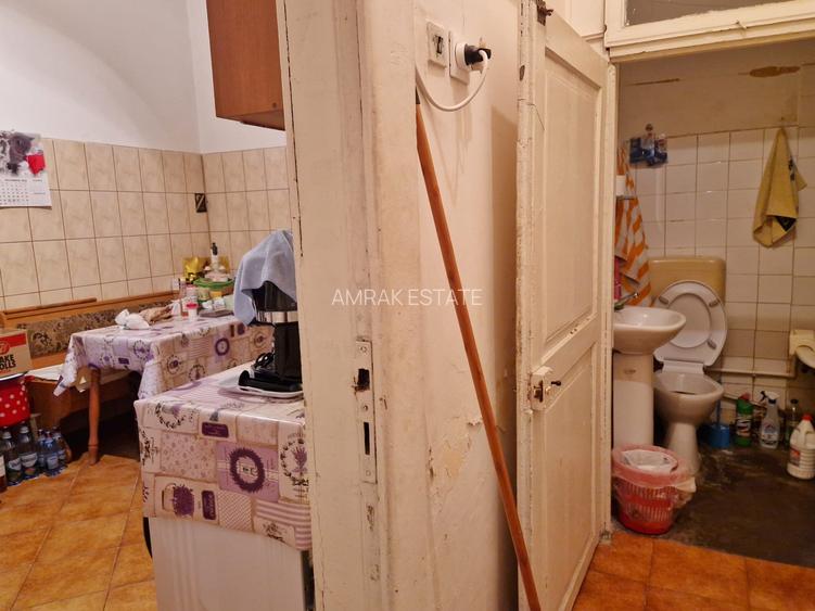Casa cu tavan inalt - Piata Alba Iulia - Singur in curte - 8
