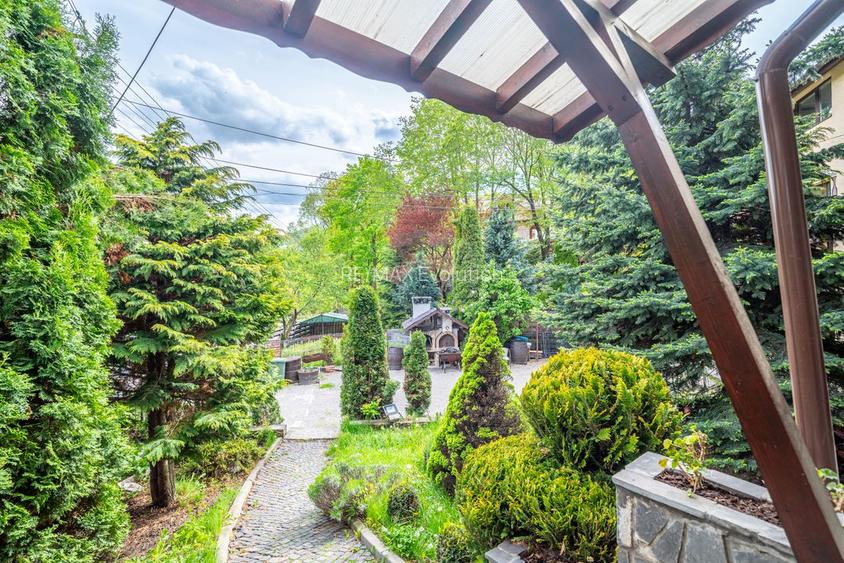 Proprietate deosebită de vânzare în Bușteni - Pensiune + Duplex - 29