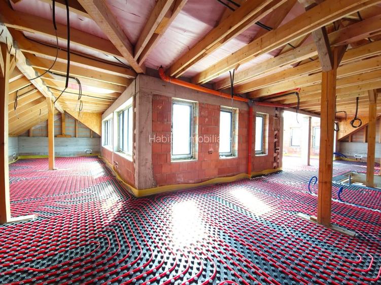 Cladire ideala pentru birouri, clinica, gradinita, 338mp,  6 parcari - 14