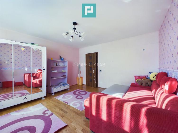 Vilă spațioasă cu 8 camere, Grădiște - 31