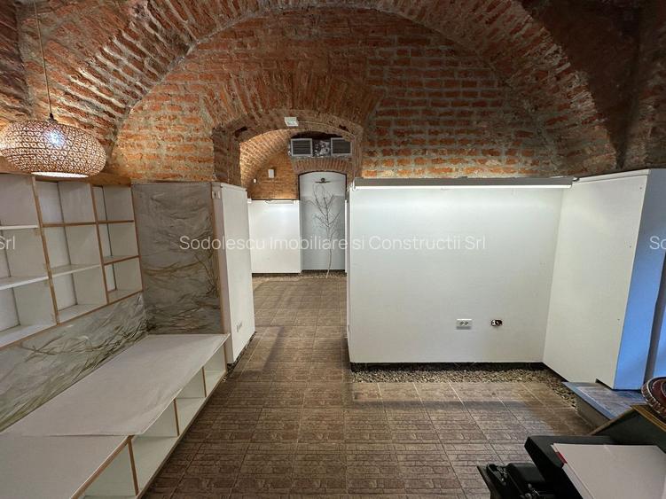 Spatiu comercial în Piața Unirii - 155 mp - 18