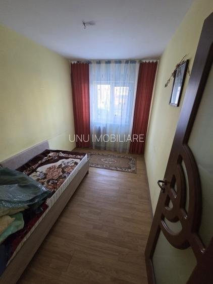 Dacia - Bulevard - 3 camere decomandat - liber - geam la baie - 7