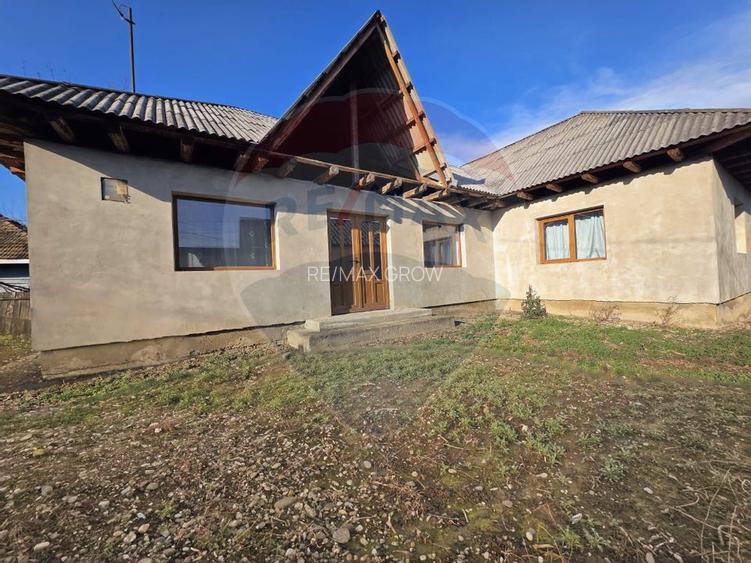 De vanzare casa solida cu teren generos si acces facil Lespezi Bacau - 18