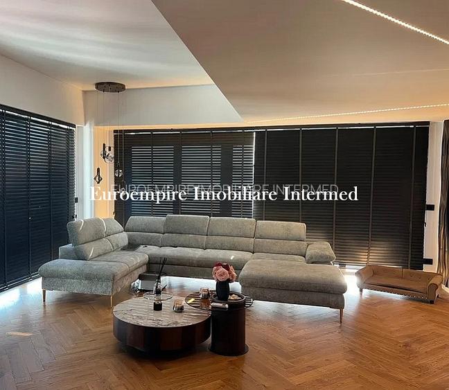 PENTHOUSE EXCLUSIV CU VEDERE LA MARE, MOBILAT ȘI UTILAT PREMIUM - 3
