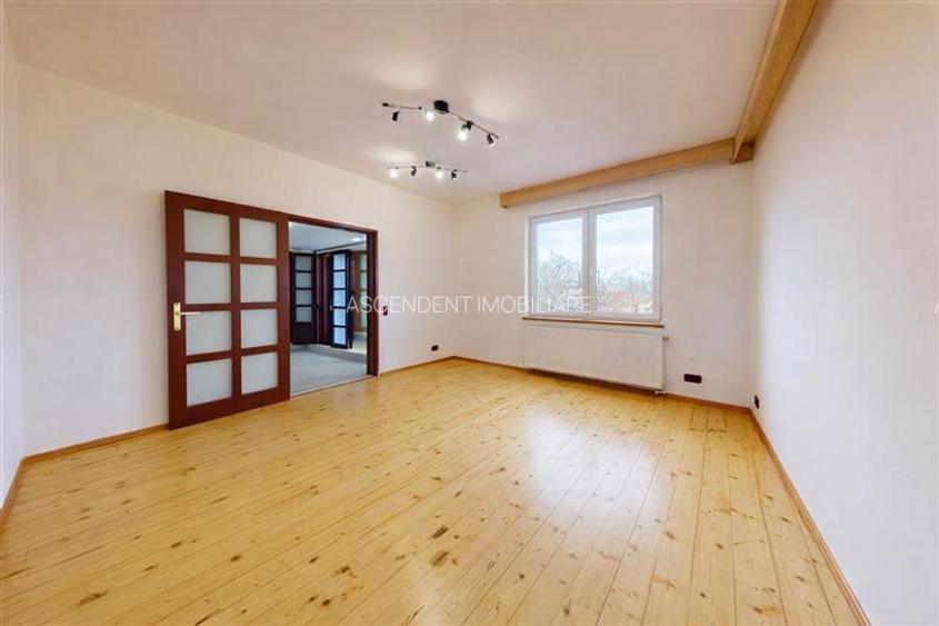 Volum arhitectural remarcabil:Sediu firma, Clinica,Investitie,Rezidenta,Centru C - 5