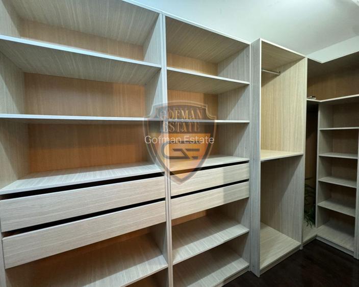 3 camere 180 mp + Parcare privata. Peninsula, Centrul Vechi, Piata Ovidiu - 8