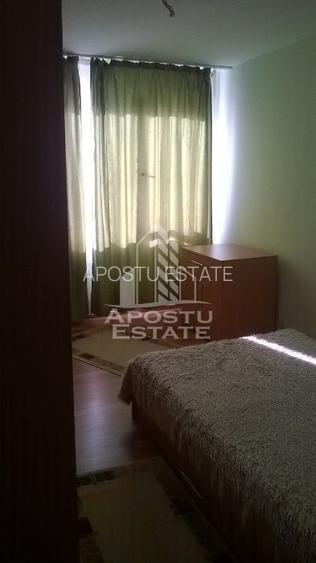 Apartament cu 3 camere Decomandat Bv. Cetatii - 4