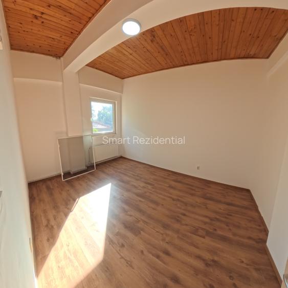 Vilă spațioasă cu 12 camere, teren generos și multiple facilități - 12