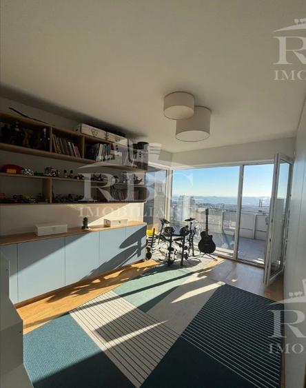 Apartament 4 camere cu terasa panoramica de 105 mp in Buna Ziua