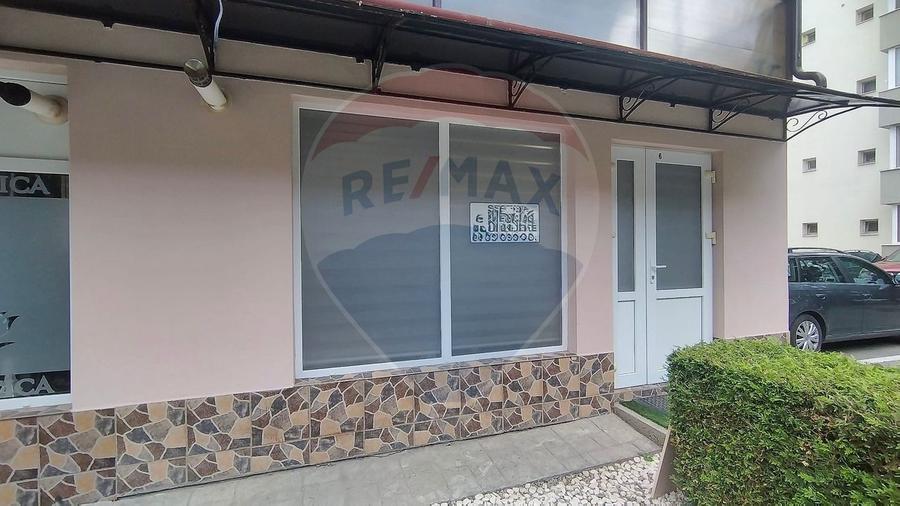Spațiu de vânzare – 30 mp, multifuncțional (comercial / locuință)