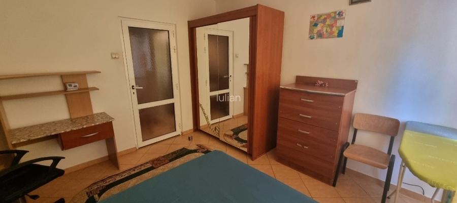 Garsoniera de închiriat in cta strada Traian  - 3