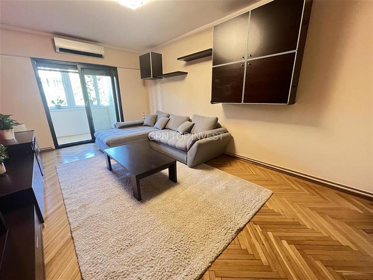 Apartament 3 camere decomandat 2 bai si balcon Bld Milea - 3