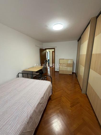 AP. 3 CAMERE DRISTOR, BLOC REABILITAT, PET-FRIENDLY, METROU 2 MIN - 4