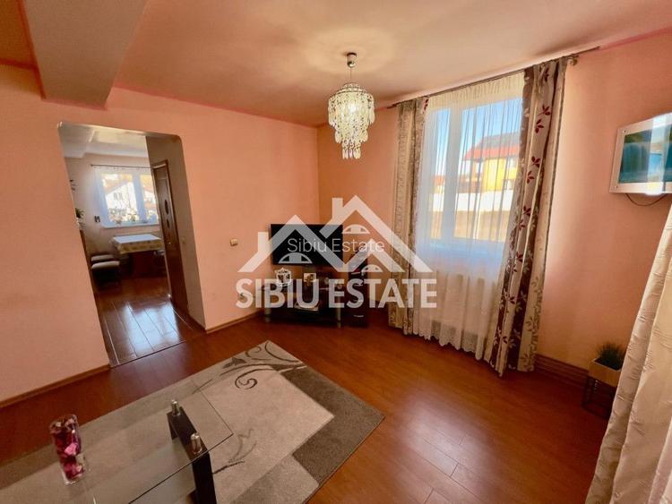 Casa duplex 100 mp utili, la intrare Sura Mare teren 1500 mp teren - 7