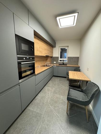 2 camere spatioase decomandate 58 mp  Coresi Kasper, moilat complet, parcare  - 5