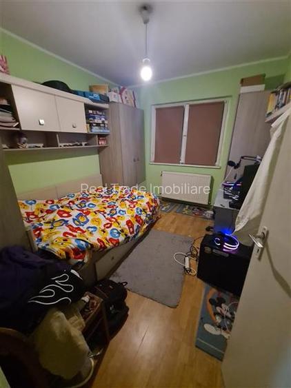 Apartament 4 camere, 2 bai, zona Gemenii - 3