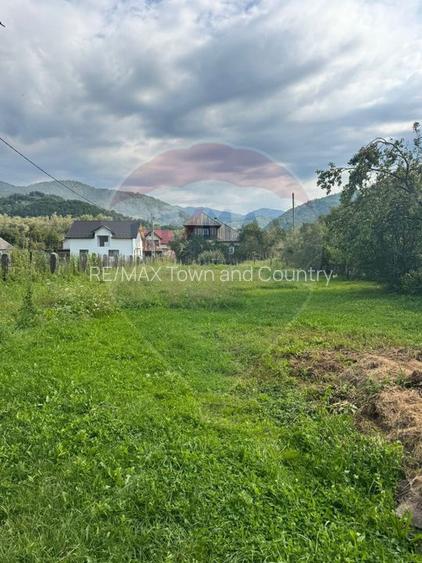 Casă / Vilă cu 4 camere de vânzare - 1