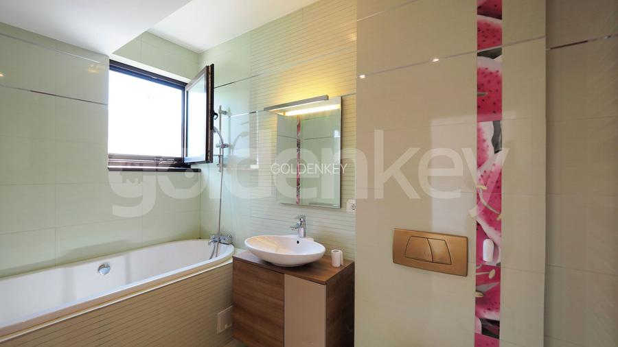 Apartament insorit cu 4 camere | garaj si boxa - 9