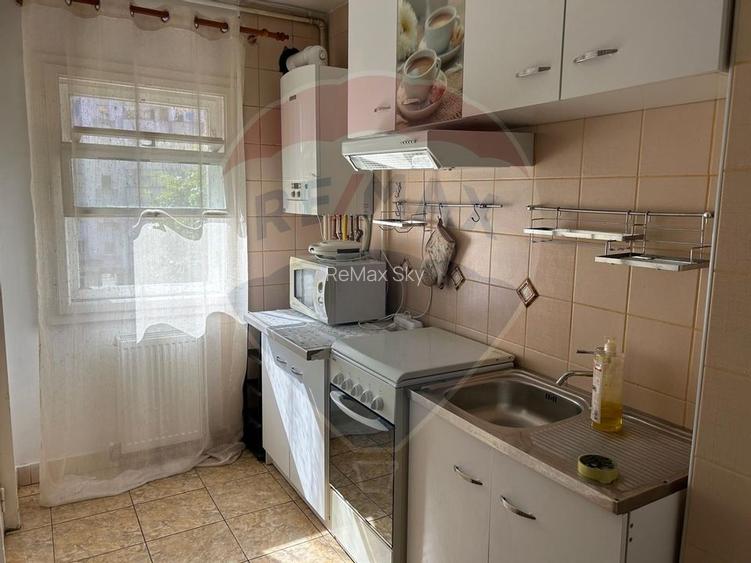Apartament cu 3 camere decomandate de inchiriat pe Calea Floresti - 6
