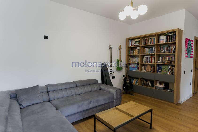 Proprietate rezidențială, cu două apartamente private, în Andrei Muresanu - 9