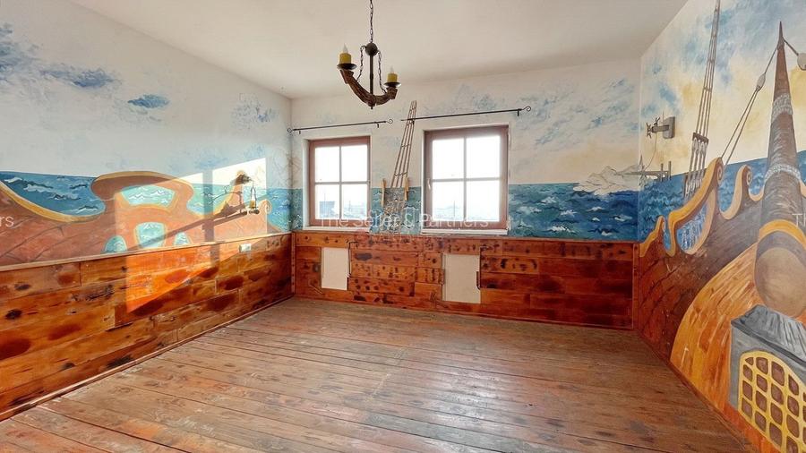 Spatiu Comercial cu Multiple Functionalitati - 9