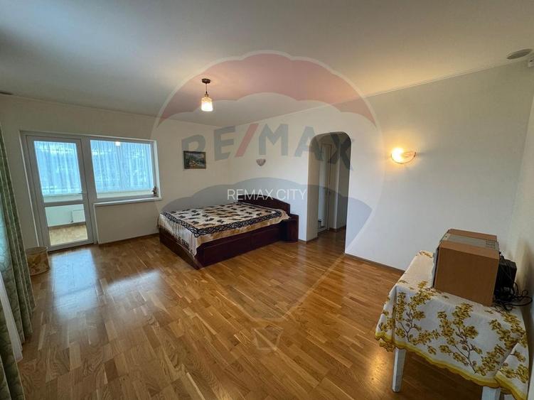 Casă / Vilă cu 6 camere de vânzare în zona Darmanesti - 19